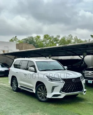 Lexus LX 2017 White