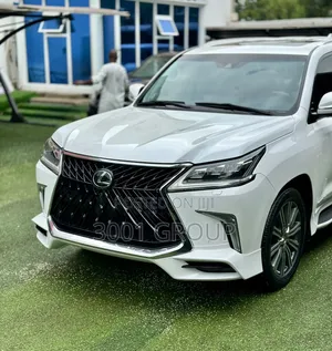 Lexus LX 2017 White