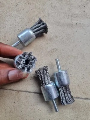 Twisted Knot Wire End Brush