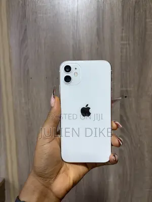 Apple iPhone 11 128 GB White