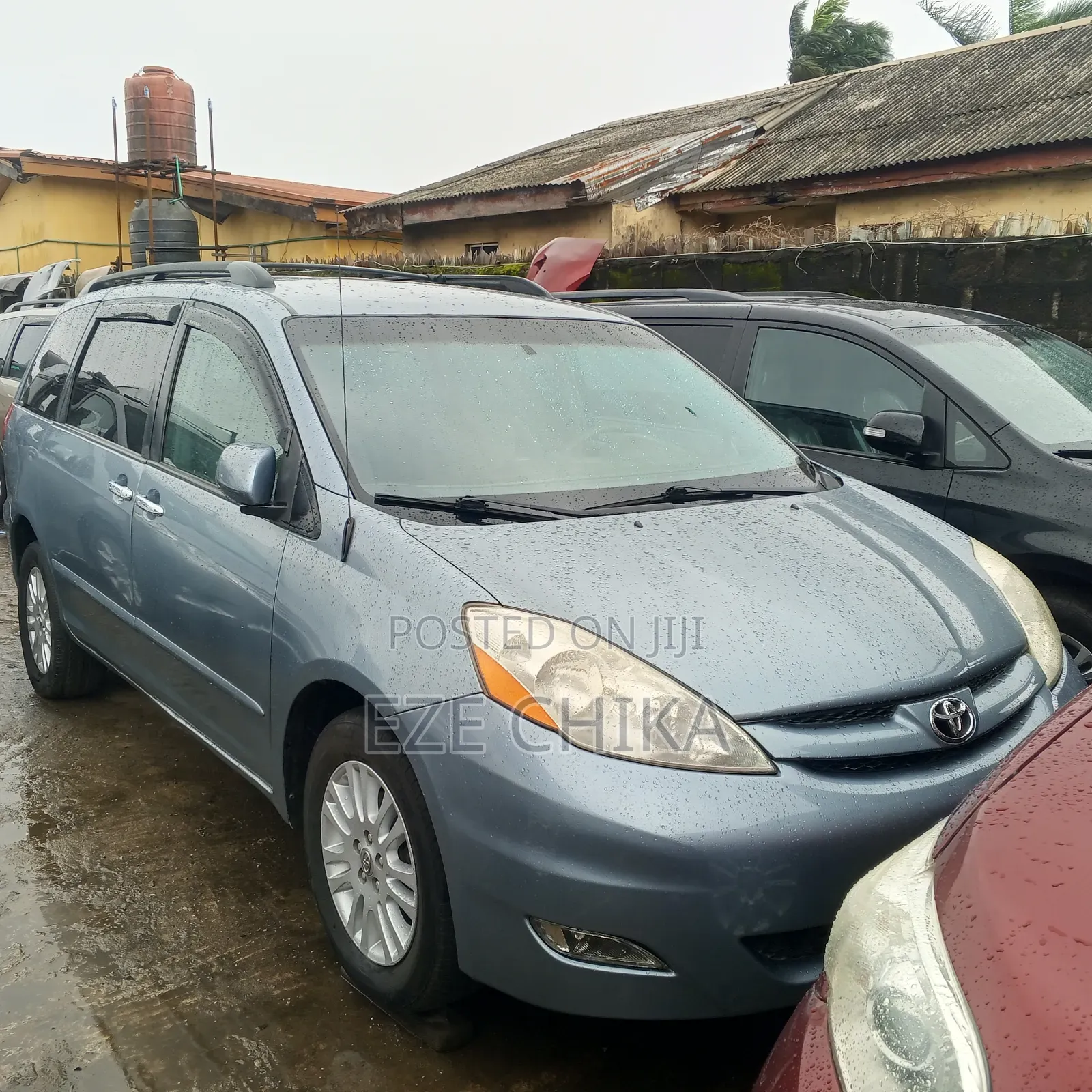 Toyota Sienna 2010 Blue