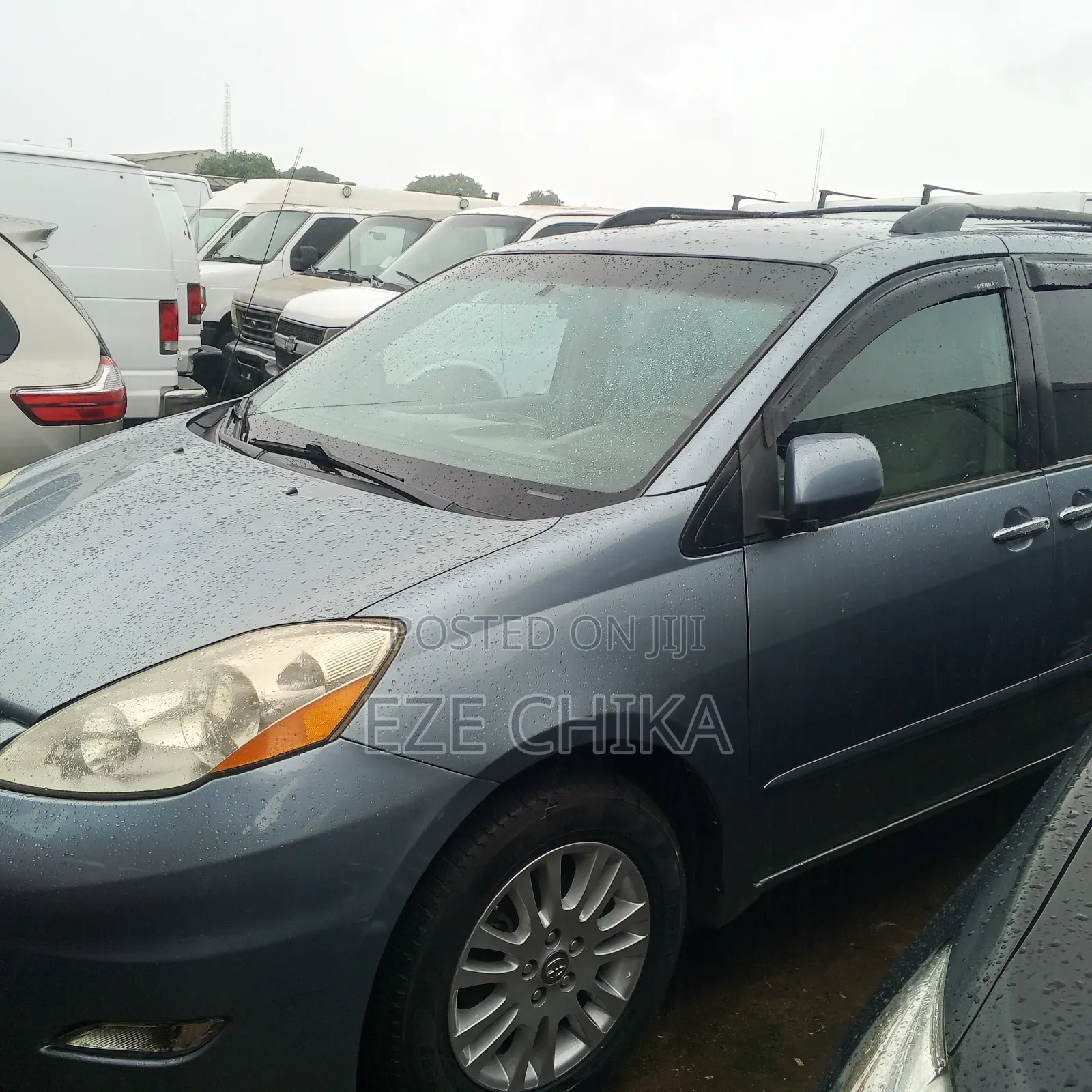 Toyota Sienna 2010 Blue
