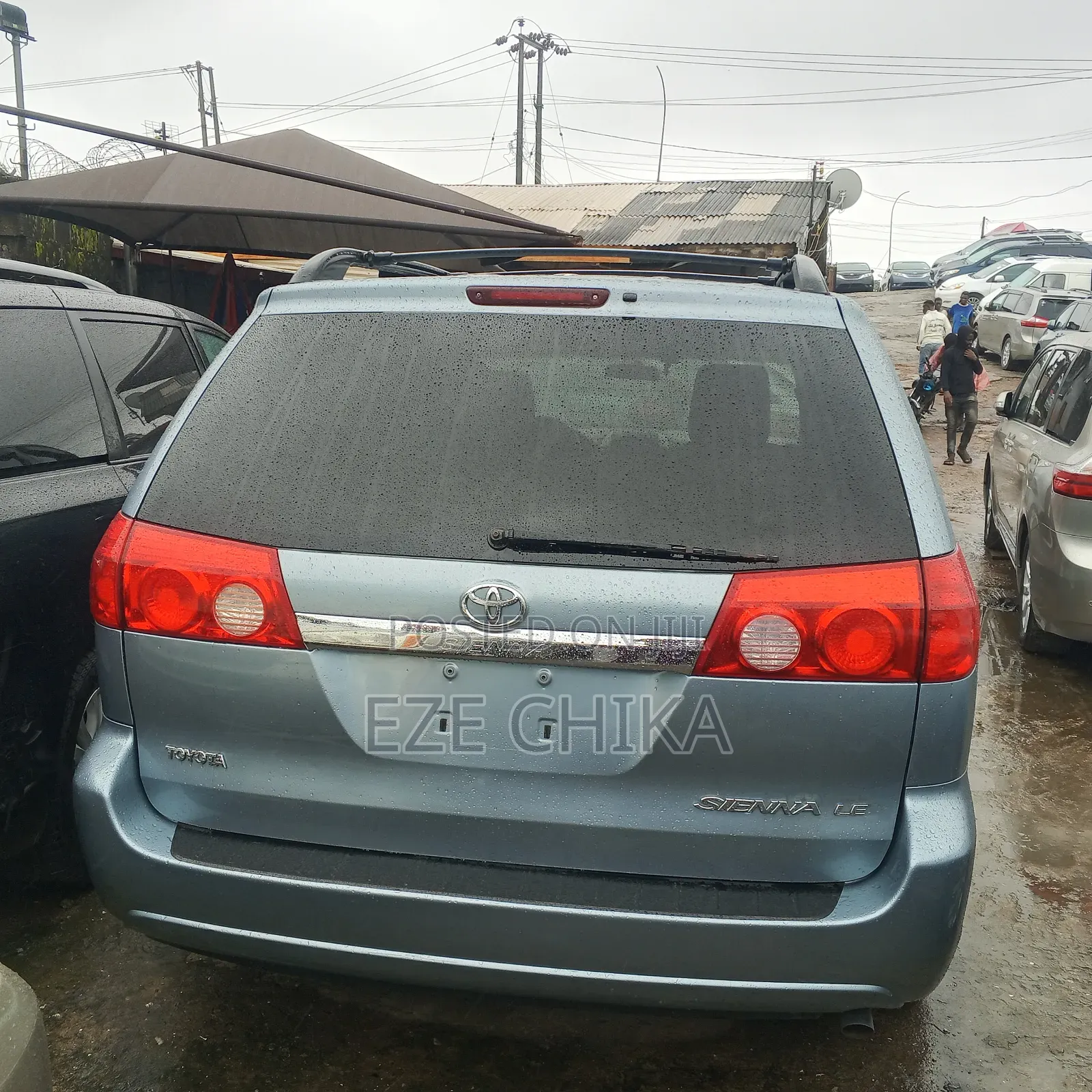 Toyota Sienna 2010 Blue