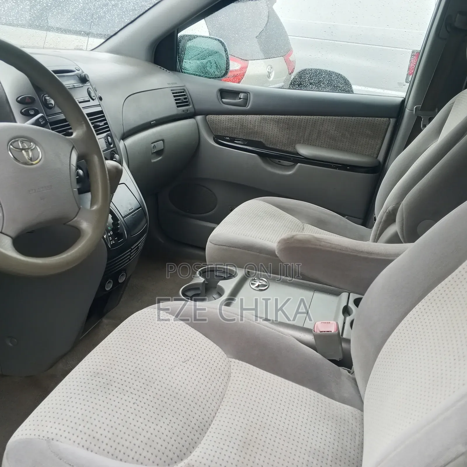Toyota Sienna 2010 Blue