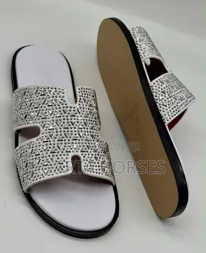 Garta Pleasant Wears