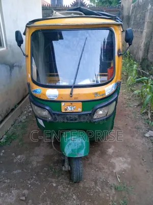 TVS King Deluxe Plus iTouch Start 2021 Yellow