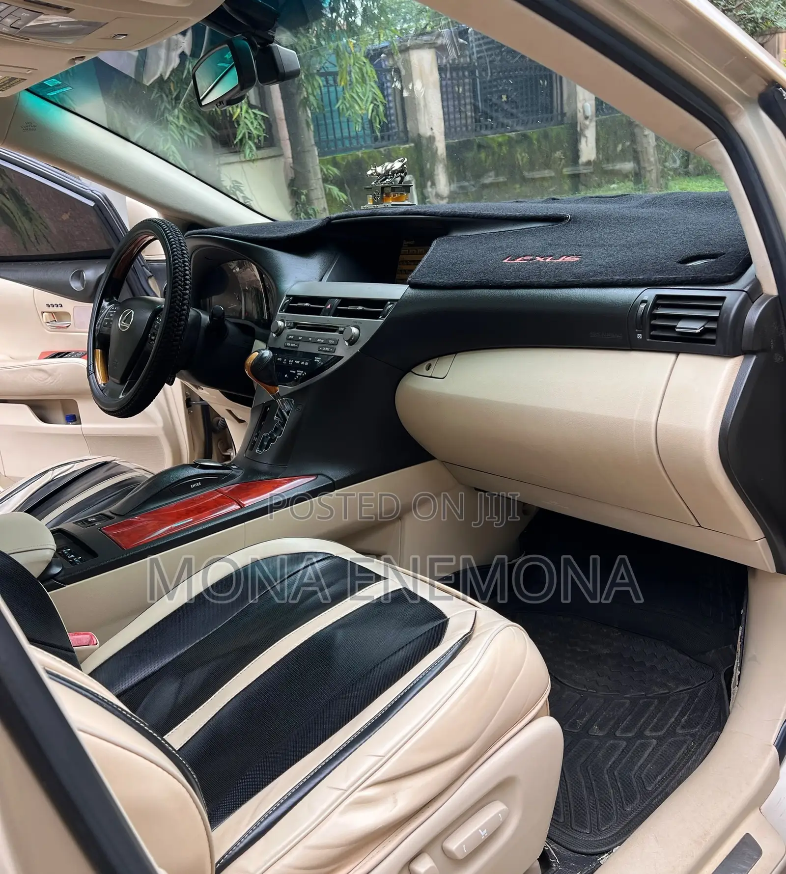 Lexus RX 2011 Gold