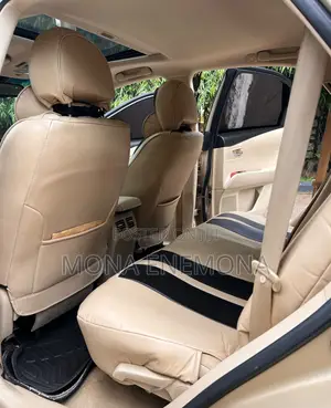 Lexus RX 2011 Gold