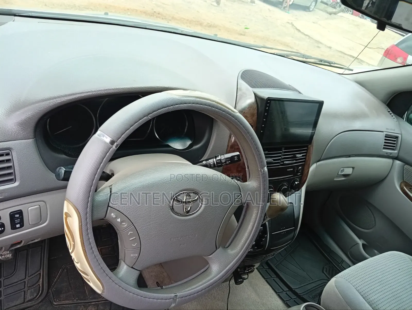 Toyota Sienna 2005 Silver