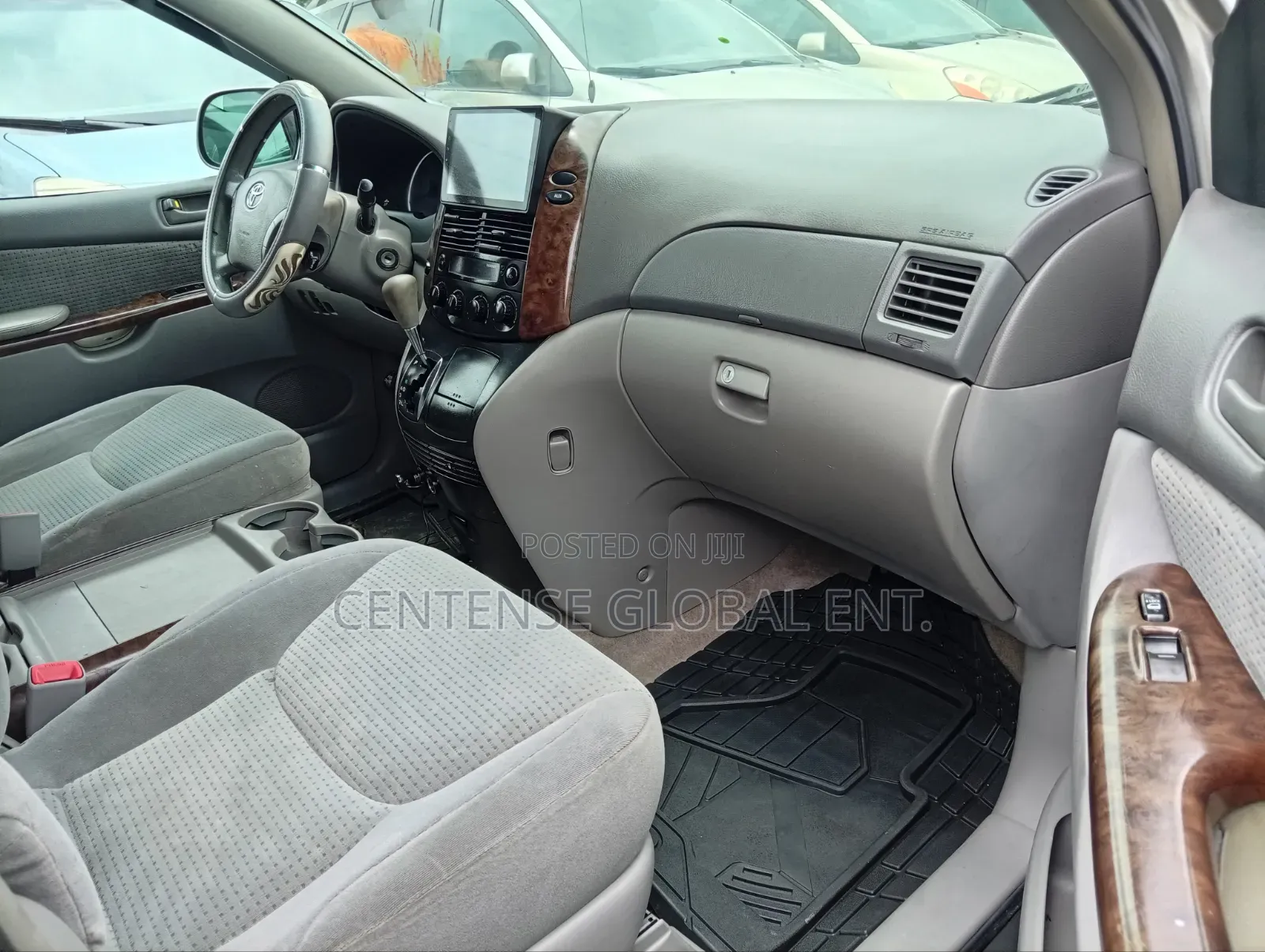 Toyota Sienna 2005 Silver