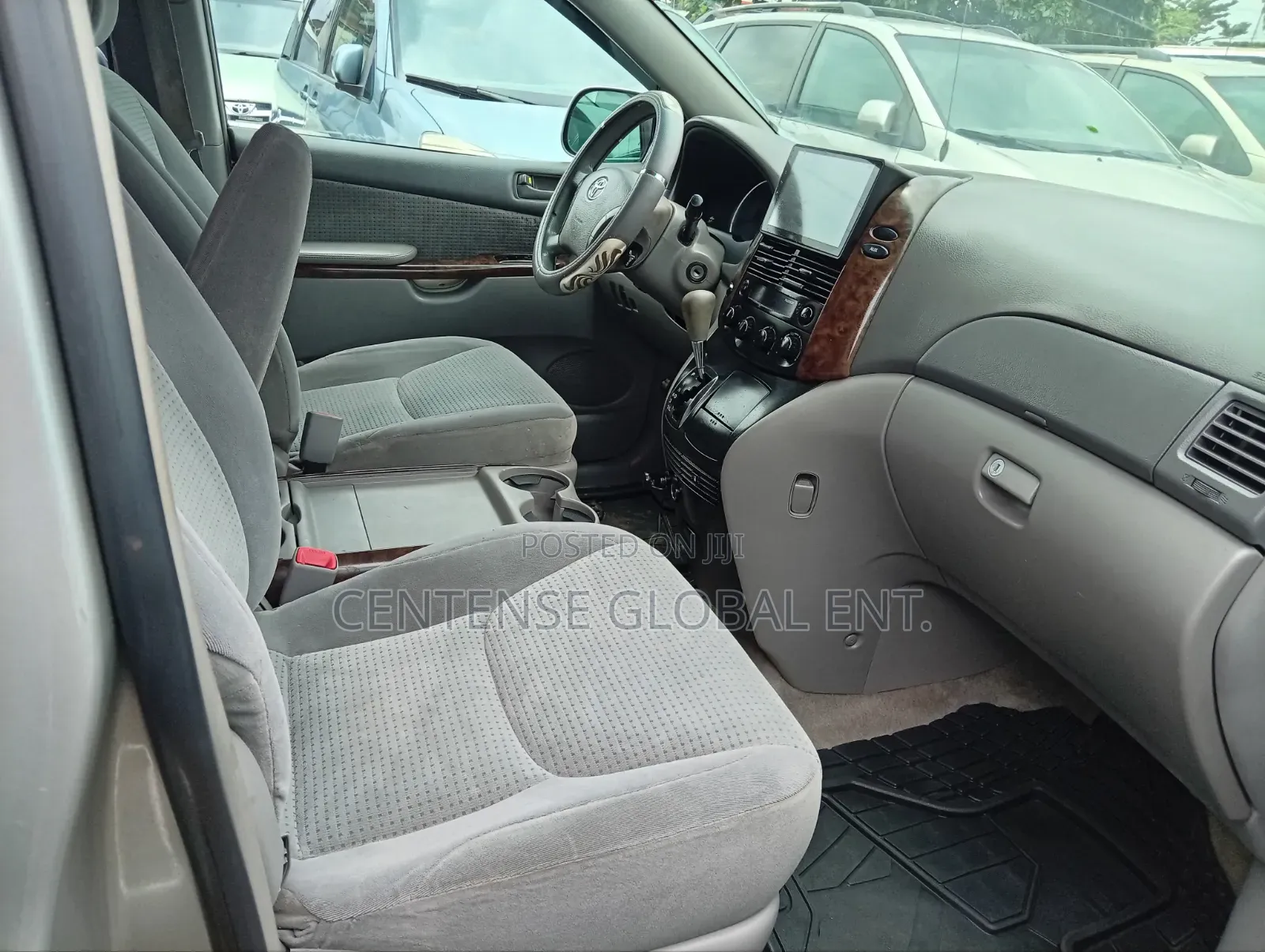 Toyota Sienna 2005 Silver