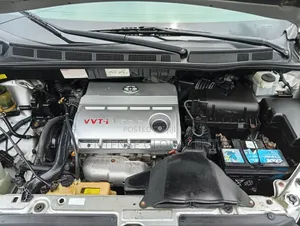 Toyota Sienna 2005 Silver