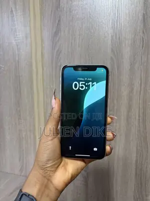 Apple iPhone 11 64 GB White