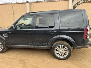 Land Rover Discovery 2016 Black