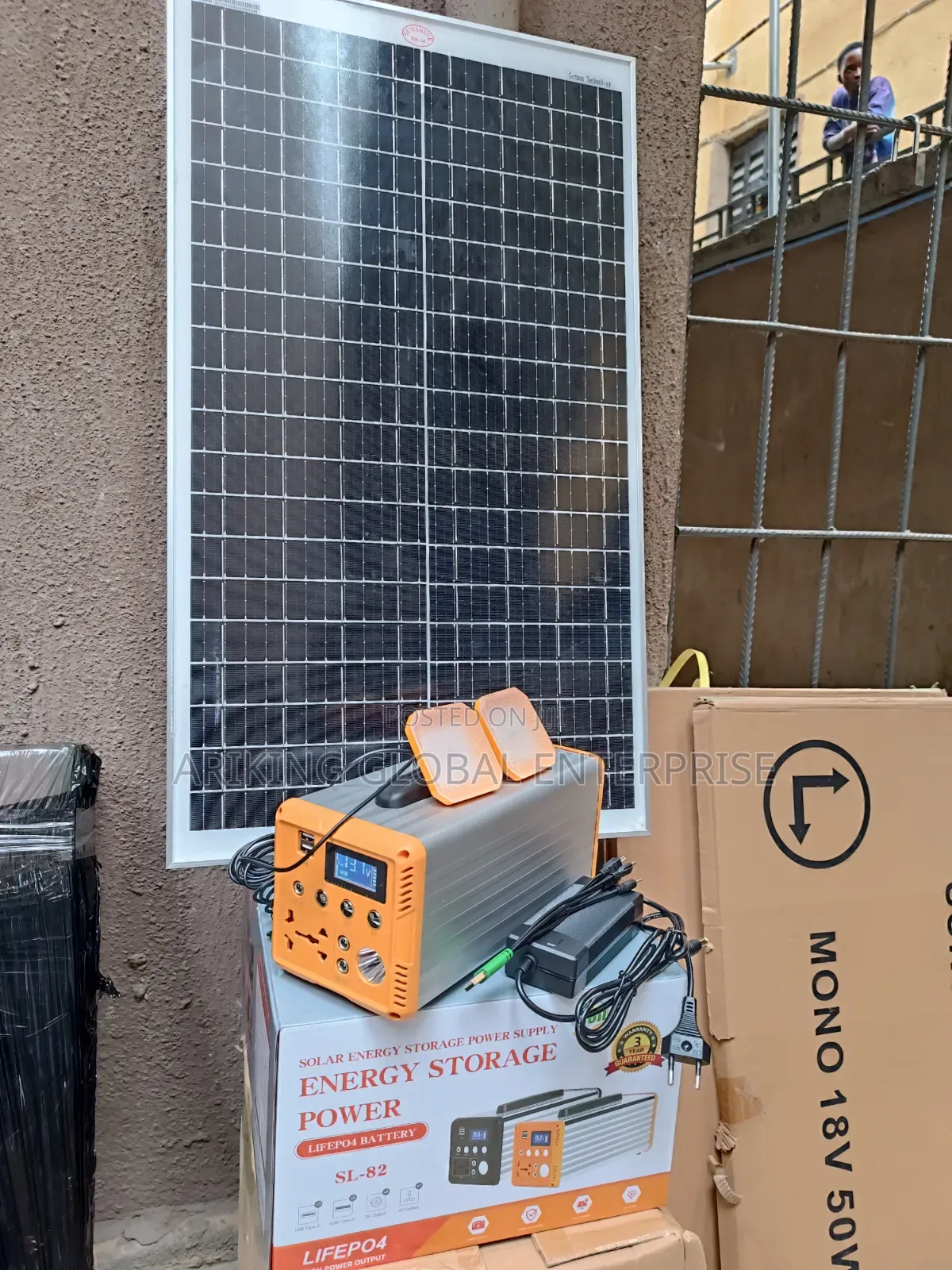 Solar Backup Power Station With USB DC Output