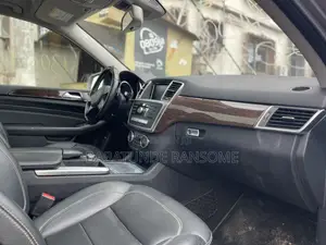 Mercedes-Benz M Class 2012 Gray