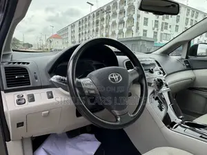 Toyota Venza Limited 2010 Gray