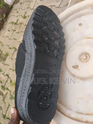 Black Chinese Shoe