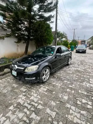 Mercedes-Benz C300 2010 Black