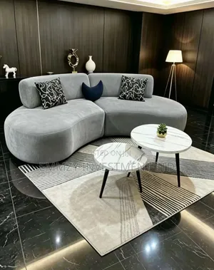 Luxury Quality 4 Seats Chair Available in All Colors
