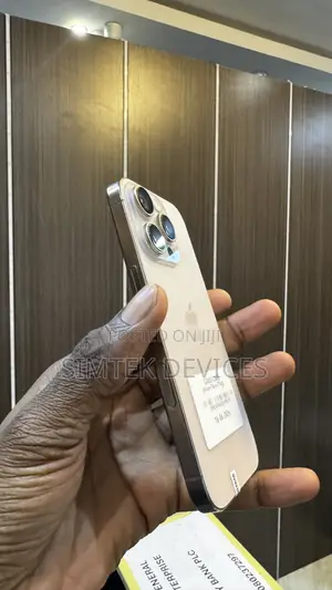 Apple iPhone 16 Pro 256 GB Gold