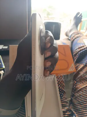 Tecno Spark 30C 128 GB Silver
