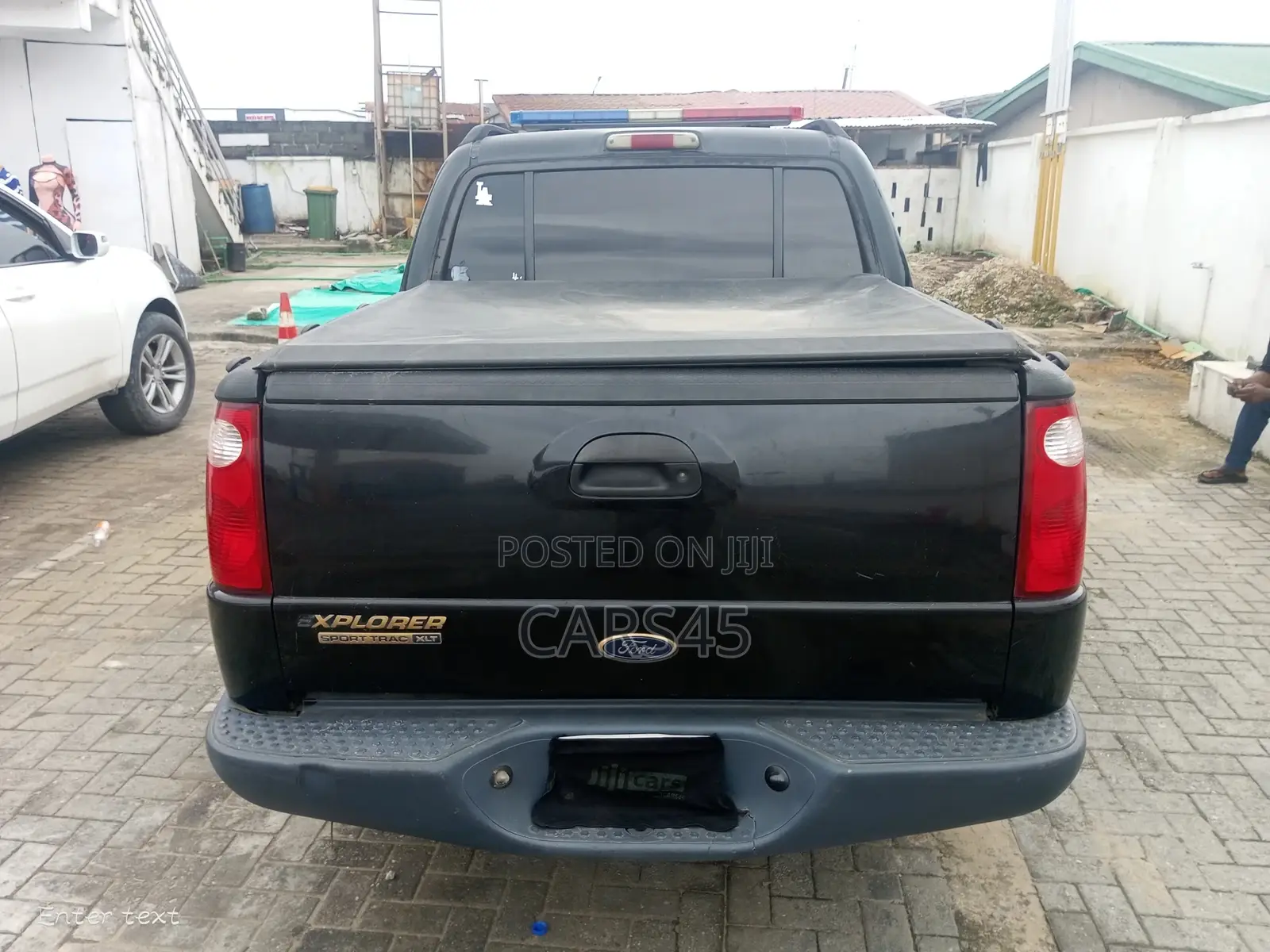 Ford Explorer 2004 Black