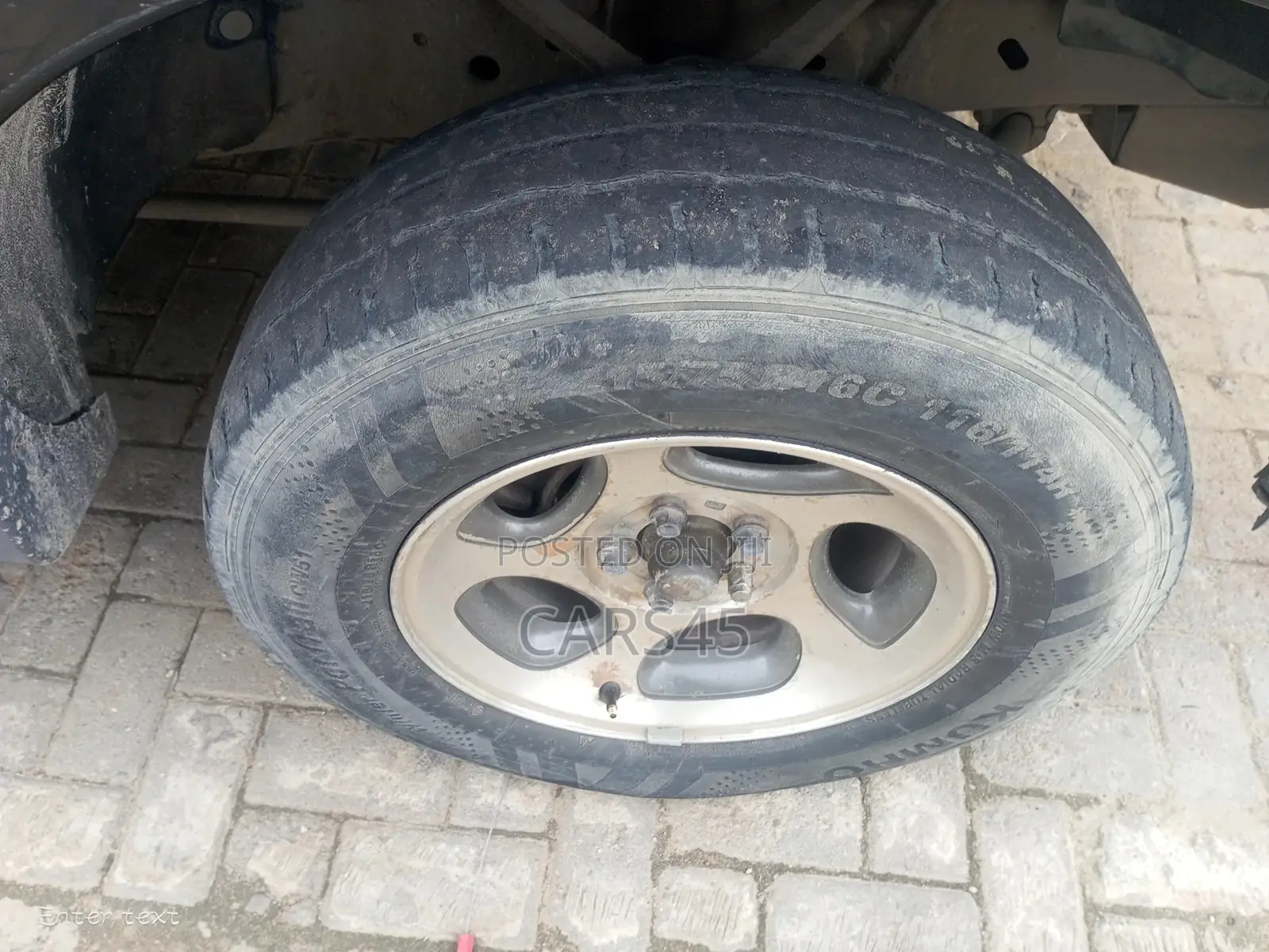 Ford Explorer 2004 Black