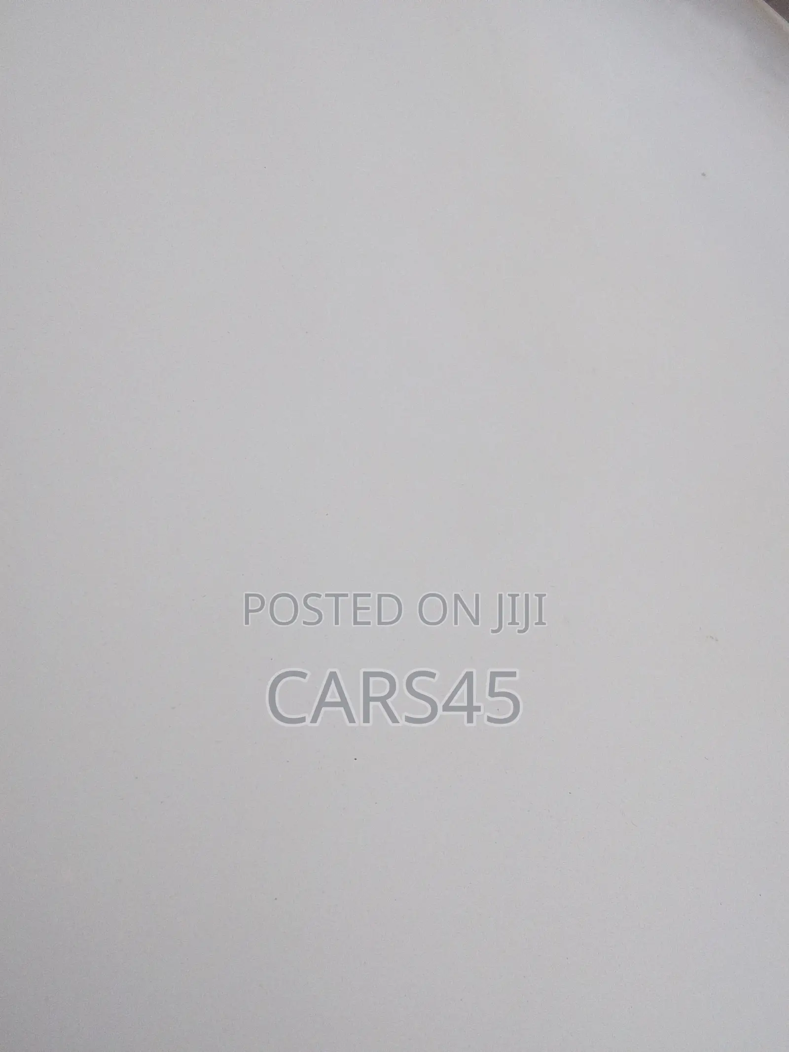 Isuzu Axiom 2004 White