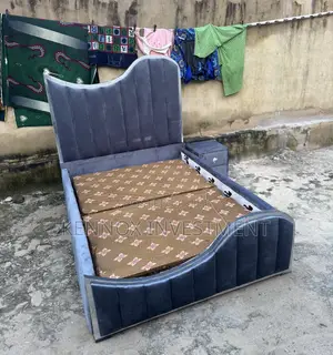 Executive 4.5 by 6 Bedframe With 1 Bedside Drawer