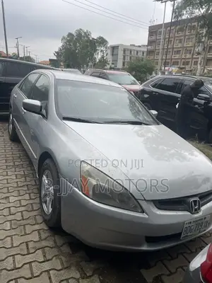 Honda Accord Automatic 2004 Silver