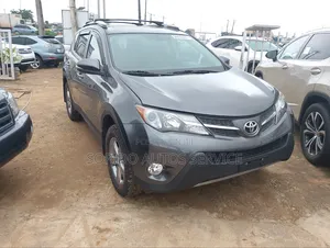 Toyota RAV4 2015 Gray