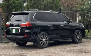 Lexus LX 2016 Black