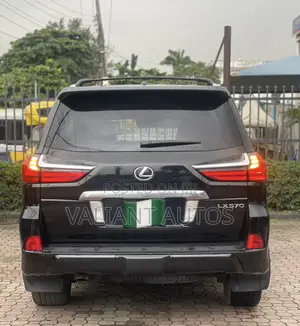Lexus LX 2016 Black