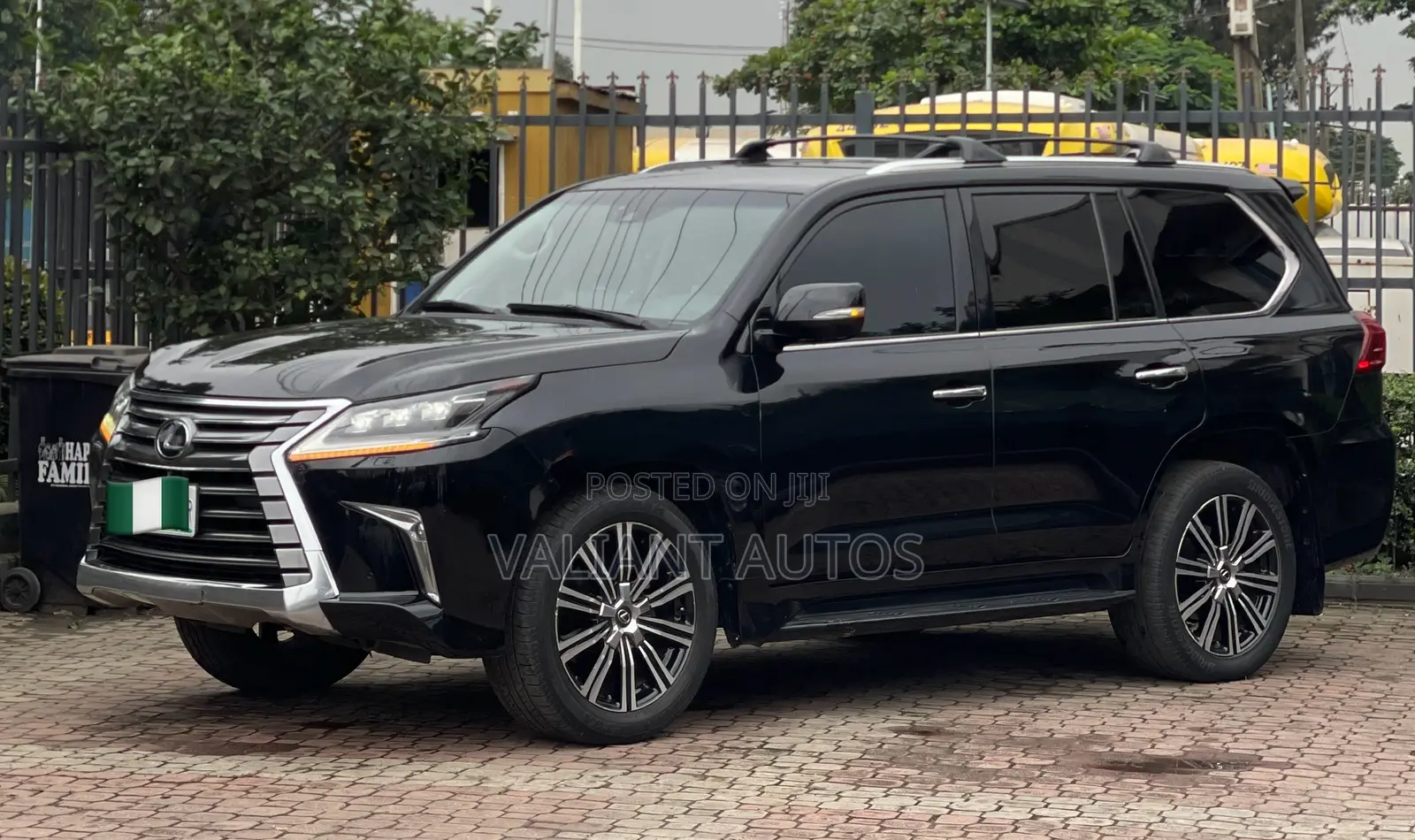 Lexus LX 2016 Black