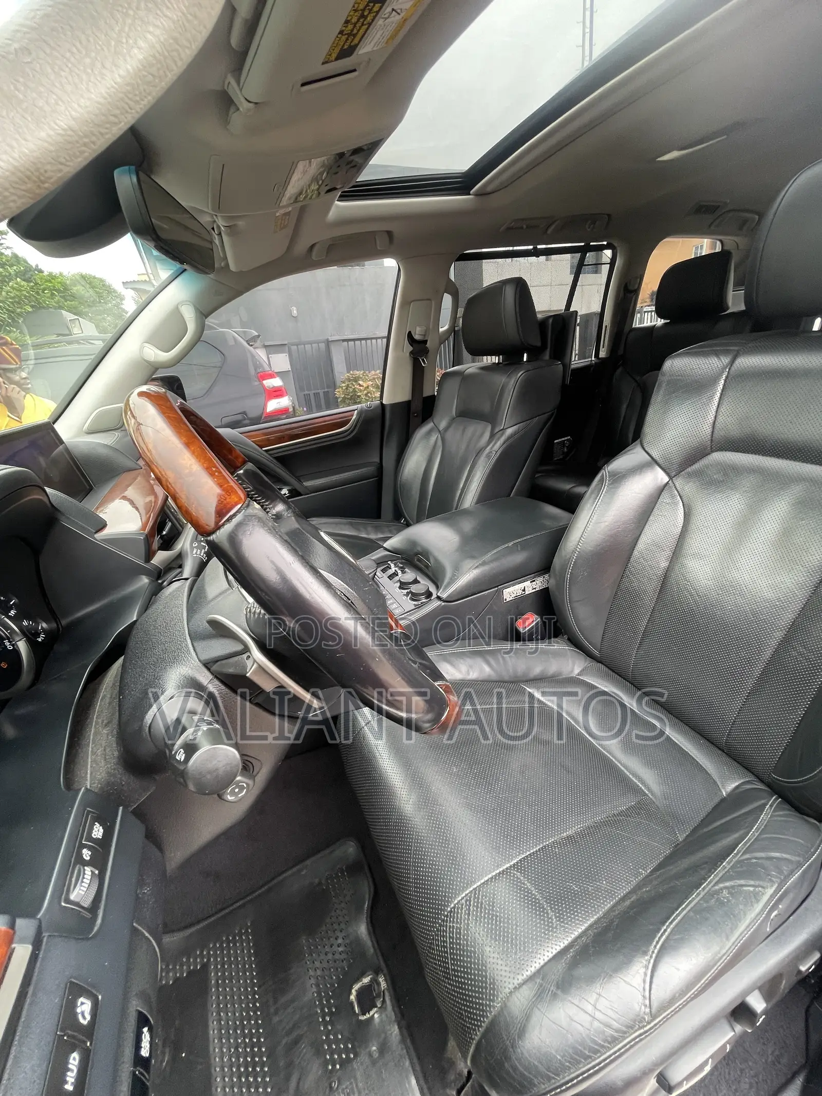 Lexus LX 2016 Black