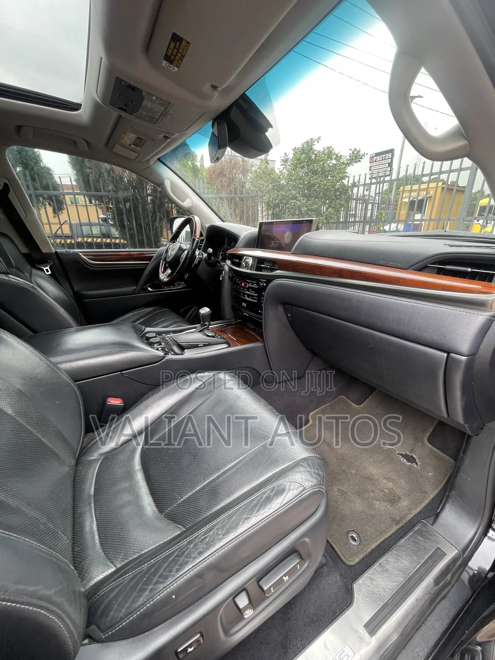 Lexus LX 2016 Black