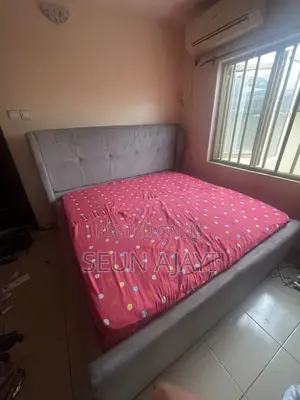 Bed Frame/ Mattress