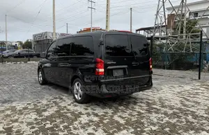 Mercedes-Benz Metris 2.0 FWD 2018 Black