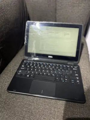 Laptop Dell Latitude 3190 2-in-1 8GB Intel Celeron SSD 128GB