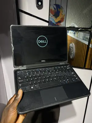 Laptop Dell Latitude 3190 2-in-1 8GB Intel Celeron SSD 128GB
