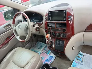 Toyota Sienna 2008 Green