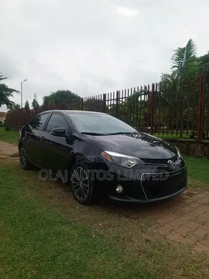 Toyota Corolla 2015 Black