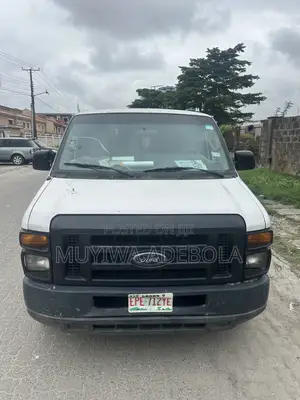 Ford E250 2010 White
