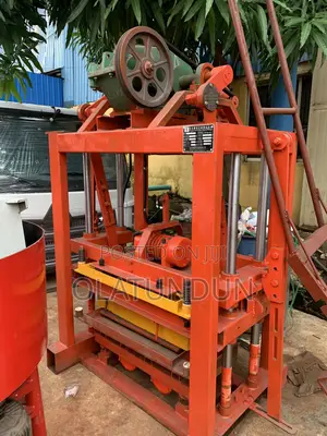 Block Moulding Machine
