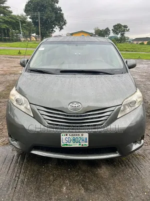 Toyota Sienna 2014 Gray