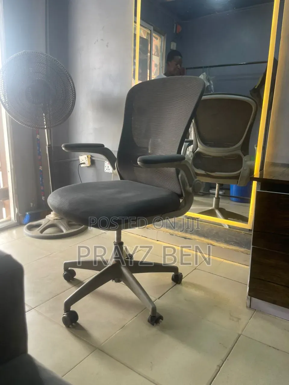 Saloon Chairs