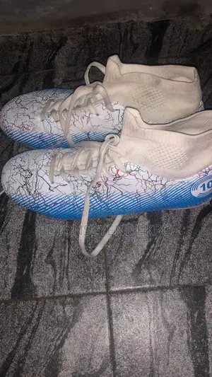 AG STUD Football Boots