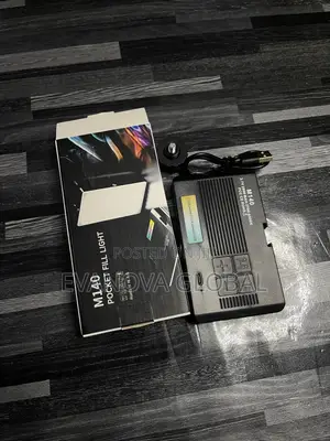 M140 Bi Color Pocket Fill Light