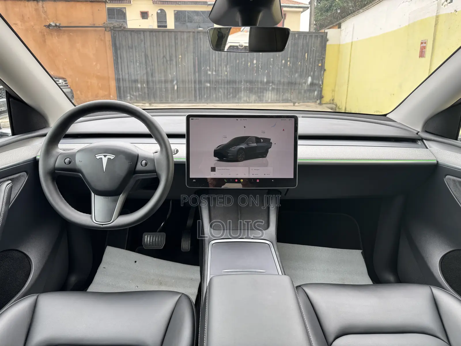 Tesla Model Y 2024 Gray